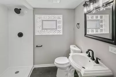 947 E 169th Street, South Holland, IL 60473 - Photo 14