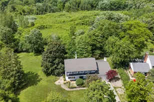 431 Northwood Dr, Glencoe, IL 60022 - Photo 2