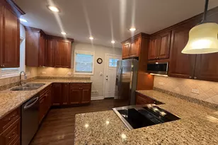 611 E Davis St, Arlington Heights, IL 60005 - Photo 6