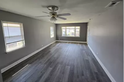 722 N Center Street, Naperville, IL 60563 - Photo 8