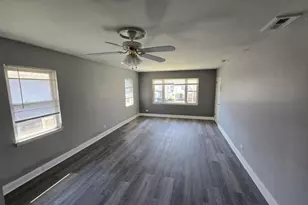 722 N Center St, Naperville, IL 60563 - Photo 8
