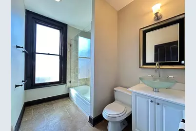 238 S Ashland Avenue, Chicago, IL 60607 - Photo 12
