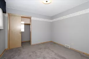 3705 Sarah St, Franklin Park, IL 60131 - Photo 12