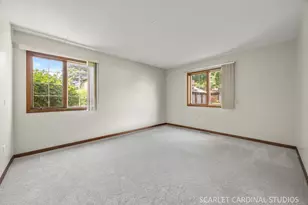 6223 Lake Park Ln, Willowbrook, IL 60527 - Photo 8