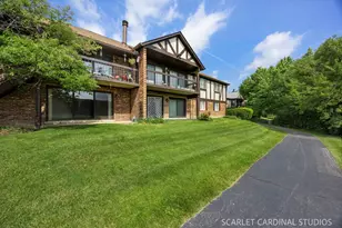 6223 Lake Park Ln, Willowbrook, IL 60527 - Photo 16