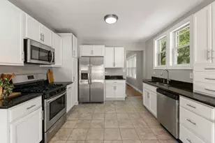 501 S Wisconsin Ave, Villa Park, IL 60181 - Photo 10