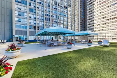655 W Irving Park Road #1915, Chicago, IL 60613 - Photo 28