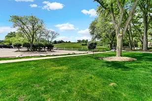 5503 Lakeside Dr, Lisle, IL 60532 - Photo 14