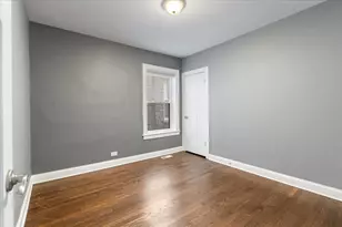 4131 W Nelson St, Chicago, IL 60641 - Photo 10
