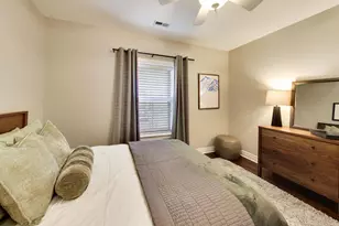 530 W Cornelia Ave, Chicago, IL 60657 - Photo 10