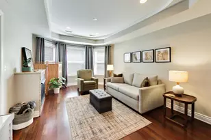 530 W Cornelia Ave, Chicago, IL 60657 - Photo 4
