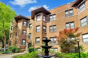 530 W Cornelia Ave, Chicago, IL 60657 - Photo 2