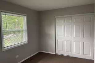 347 Tiverton Ln, Steger, IL 60475 - Photo 6