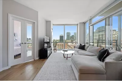 757 N Orleans Street #908, Chicago, IL 60654 - Photo 4
