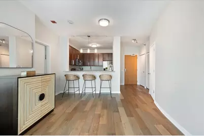 757 N Orleans Street #908, Chicago, IL 60654 - Photo 6