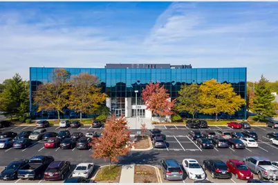 650 E Algonquin Road, Schaumburg, IL 60173 - Photo 2