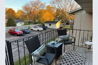 1342 S 14th Street #B2, Saint Charles, IL 60174 - Photo 18