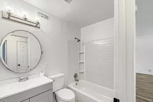 1342 S 14th St, Saint Charles, IL 60174 - Photo 16