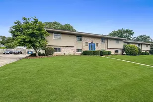 1342 S 14th St, Saint Charles, IL 60174 - Photo 1