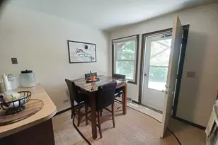 855857 Rhodes St, Woodstock, IL 60098 - Photo 10