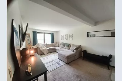 855-857 Rhodes Street, Woodstock, IL 60098 - Photo 6