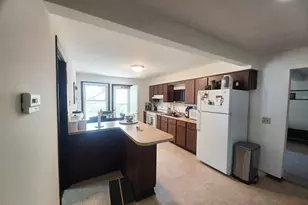855857 Rhodes St, Woodstock, IL 60098 - Photo 8