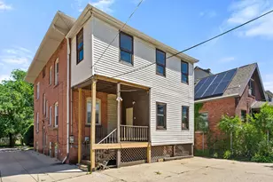 2051 E 72nd Pl, Chicago, IL 60649 - Photo 18