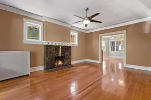 2051 E 72nd Pl, Chicago, IL 60649 - Photo 4
