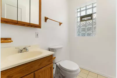 2051 E 72nd Place, Chicago, IL 60649 - Photo 8