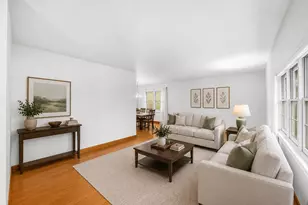 308 Chesapeake Ln, Bloomingdale, IL 60108 - Photo 2