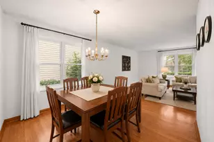 308 Chesapeake Ln, Bloomingdale, IL 60108 - Photo 6