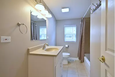 1704 N 74th Avenue, Elmwood Park, IL 60707 - Photo 16