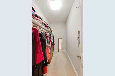 5404 W Leland Avenue, Chicago, IL 60630 - Photo 24