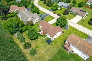 10205 Sharon Ln, Hebron, IL 60034 - Photo 28