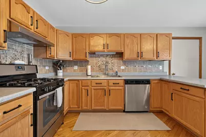 10205 Sharon Lane, Hebron, IL 60034 - Photo 6