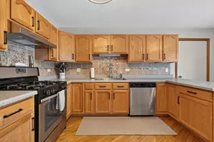 10205 Sharon Ln, Hebron, IL 60034 - Photo 6