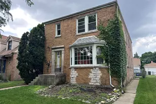 5038 N Mango Ave, Chicago, IL 60630 - Photo 1