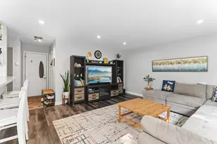 1965 Merlot Ct, Wheeling, IL 60090 - Photo 10