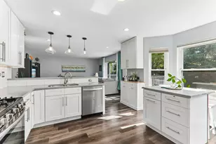 1965 Merlot Ct, Wheeling, IL 60090 - Photo 6
