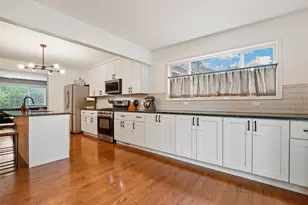 3433 Flossmoor Rd, Homewood, IL 60430 - Photo 10