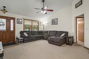 855 Bayfield Dr, Rockton, IL 61072 - Photo 6