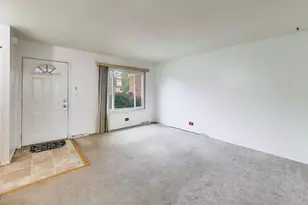2093 Euclid Ct, Richton Park, IL 60471 - Photo 4