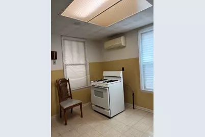3327 S Lituanica Avenue, Chicago, IL 60608 - Photo 10