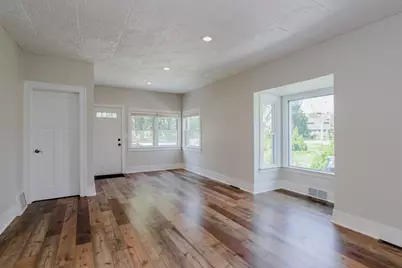 22W724 Saint Charles Road, Glen Ellyn, IL 60137 - Photo 4