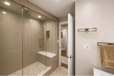 680 N Lake Shore Drive #519, Chicago, IL 60611 - Photo 20