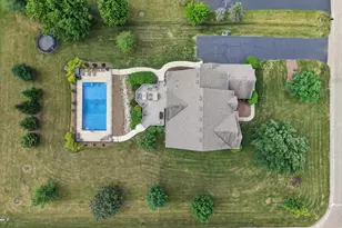 433 Kay St, Crystal Lake, IL 60014 - Photo 4