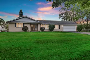 325 Wintree Ln, New Lenox, IL 60451 - Photo 2
