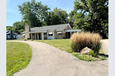 708 E Glover Street, Ottawa, IL 61350 - Photo 1