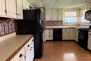 708 E Glover St, Ottawa, IL 61350 - Photo 6