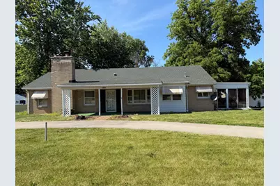 708 E Glover Street, Ottawa, IL 61350 - Photo 2
